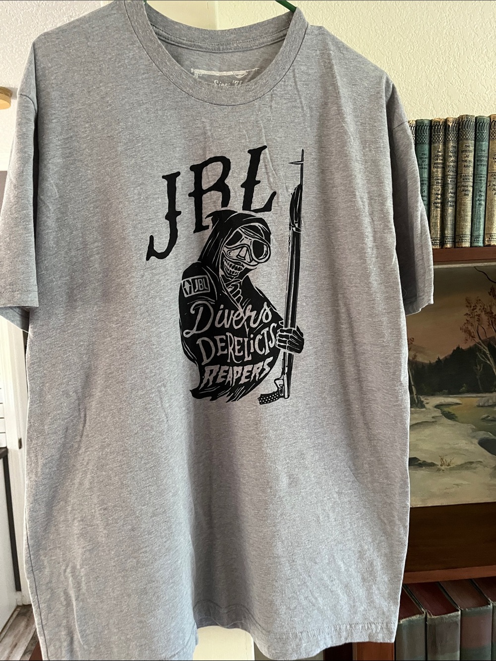 JBL Speargun Light Gray Short-Sleeve Tee with Black Diver Reaper Graphic